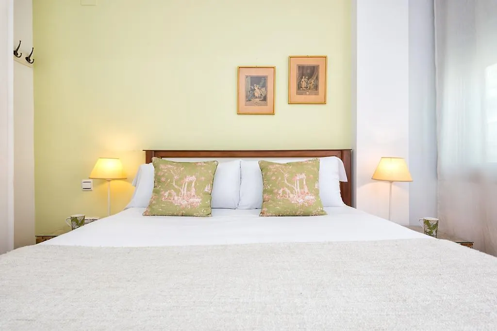 Apartamentos Victoria Premium Malaga 0*,  Spain